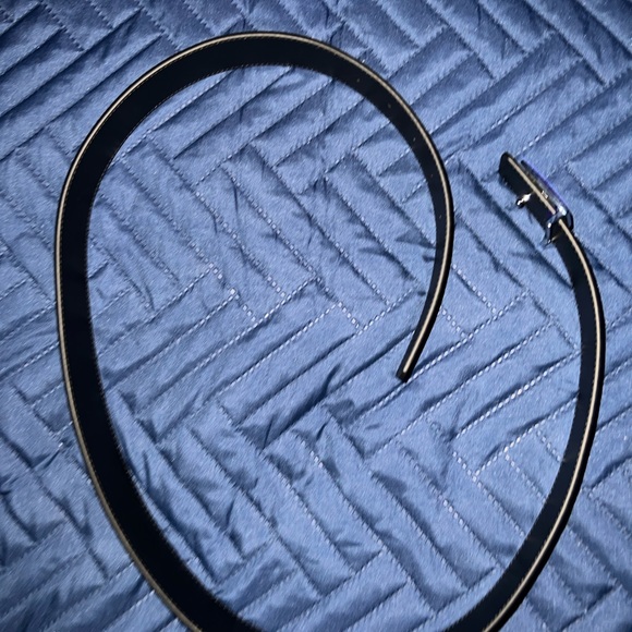 Louis Vuitton Belt (Silver Buckle) - Picture 4 of 6